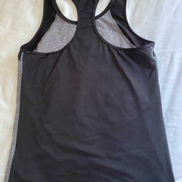 Nike tank - Picture 3 of 4